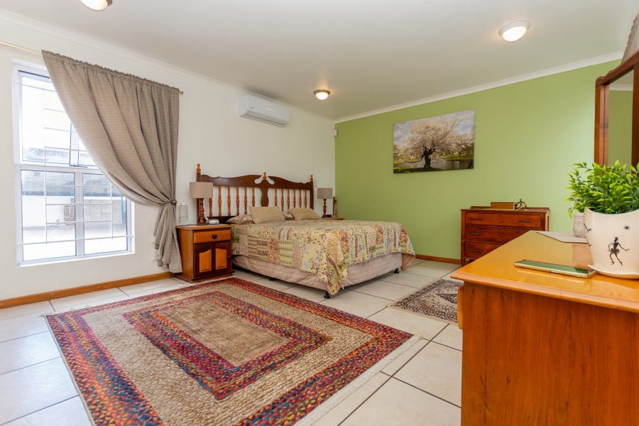 3 Bedroom Property for Sale in Laaiplek Western Cape